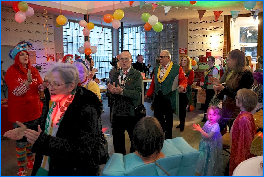 Familienkarnevalsdisco_26_02