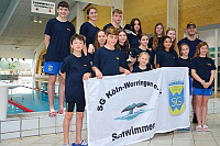 Mannschaftsfoto im Schwimmbad in Skaerbaeck