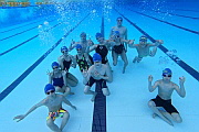Teamfoto Unterwasser 