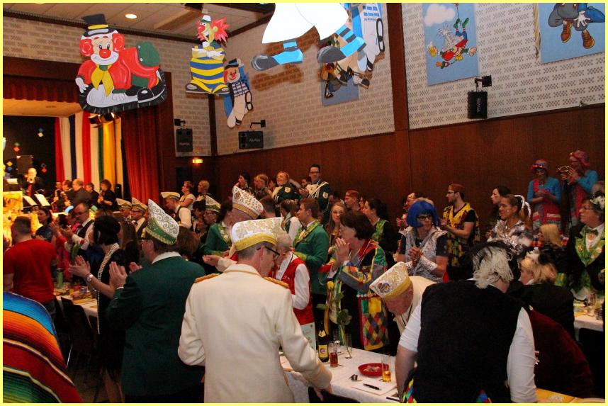 Abschlusssitzung_16_13