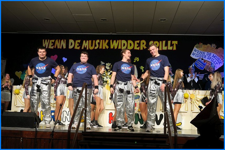 Abschlusssitzung_23_48