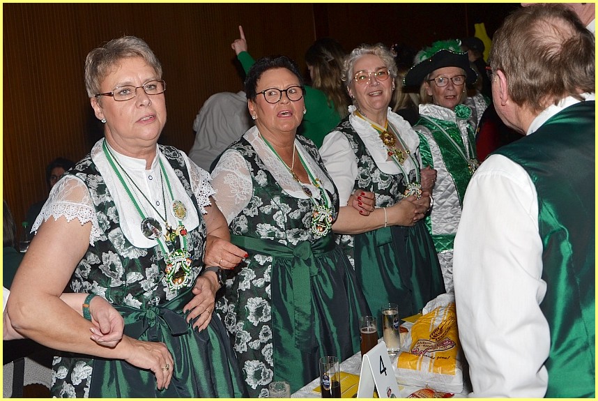 Abschlusssitzung_24_16