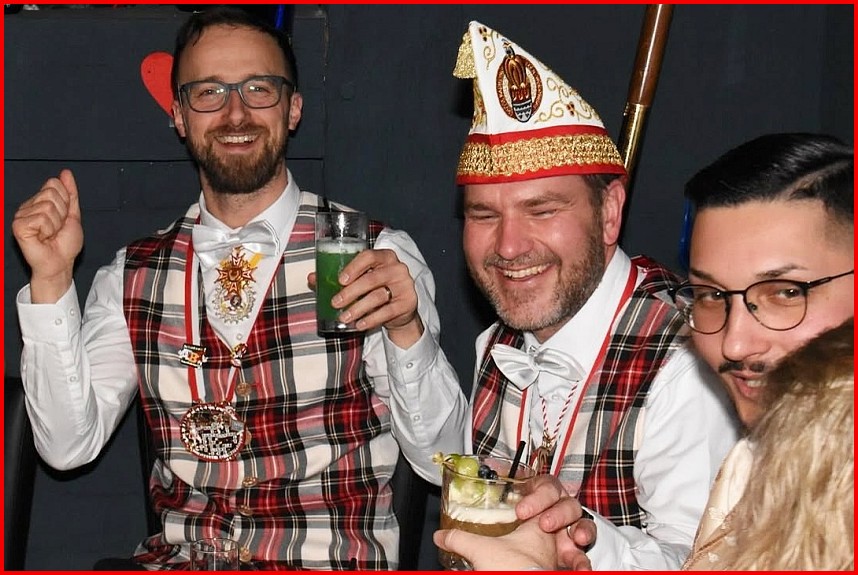 Dr-Prinz-kuett_Tombis_Bar_25_14