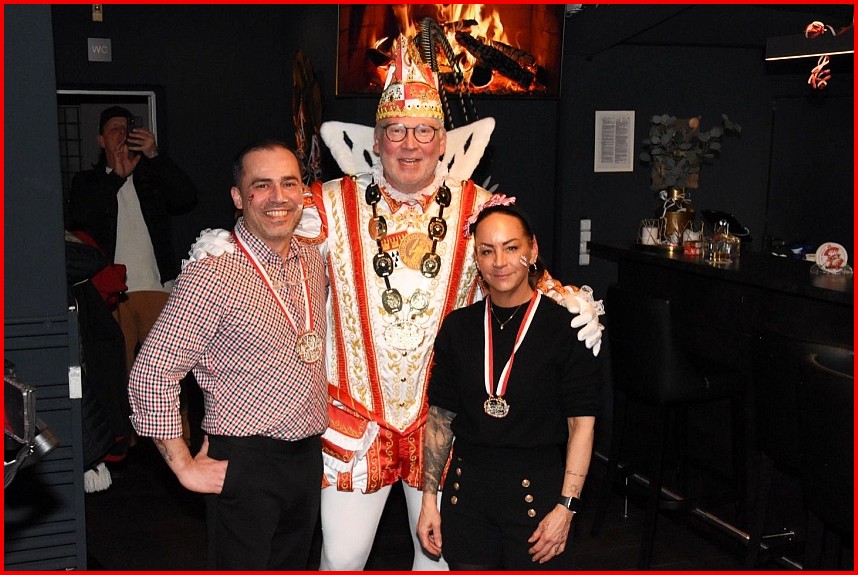 Dr-Prinz-kuett_Tombis_Bar_25_15