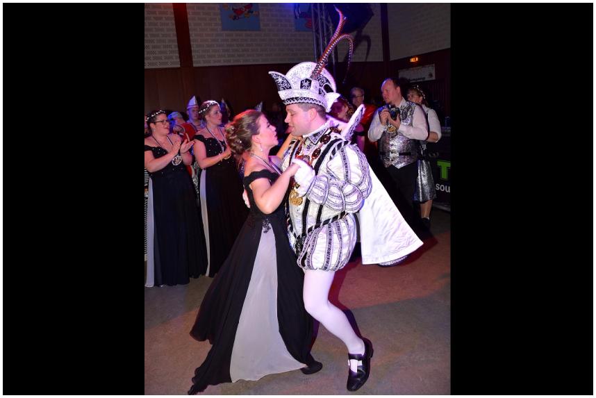 Gratulationsball_20_24