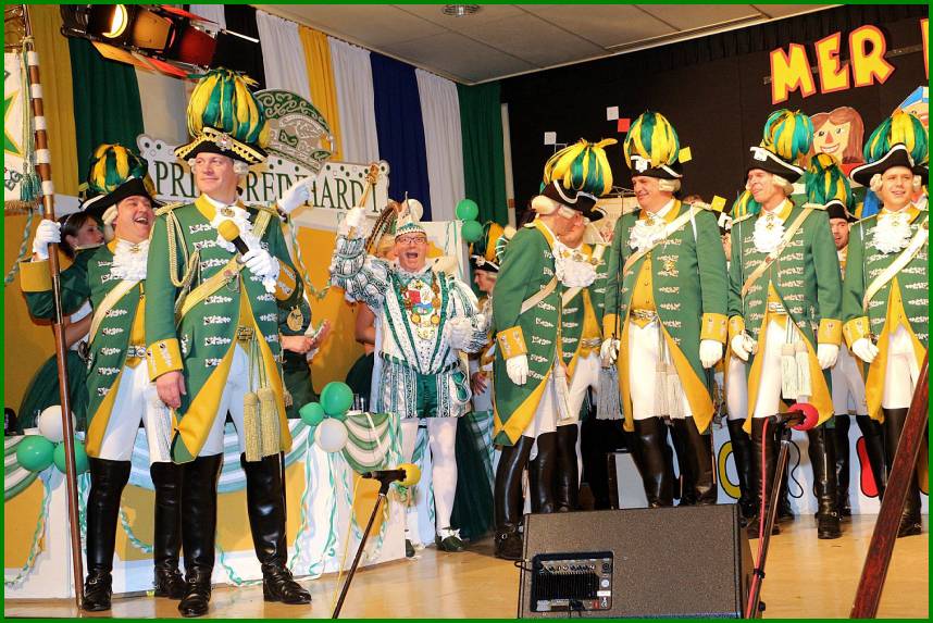 KGI_Kostuemsitzung_16_19