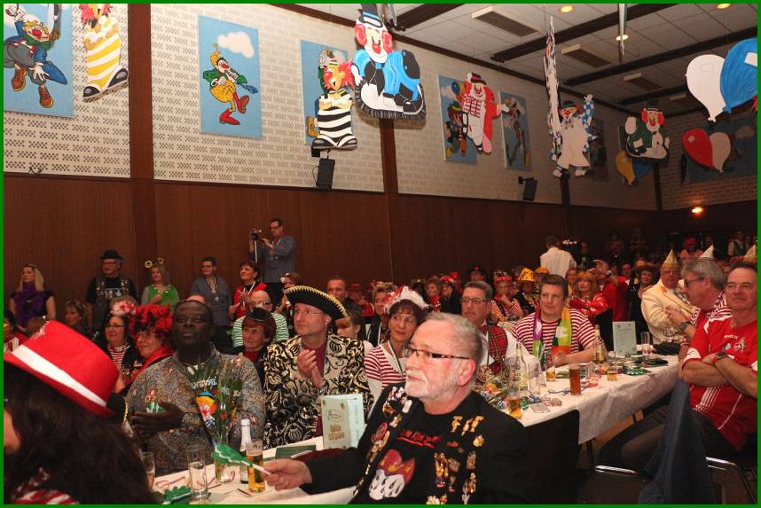 KGI_Kostuemsitzung_16_23