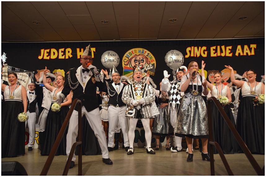 Kostuemsitzung_Aenze_07