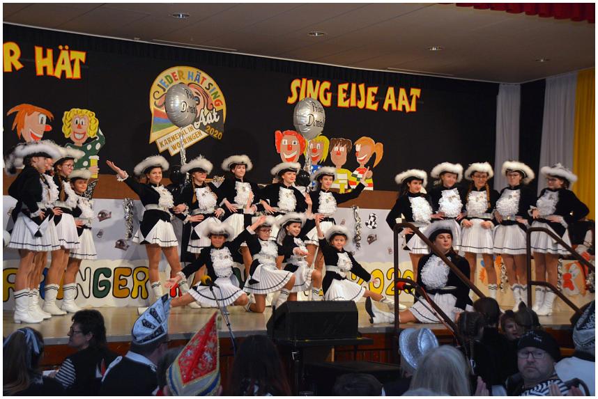 Kostuemsitzung_Aenze_13