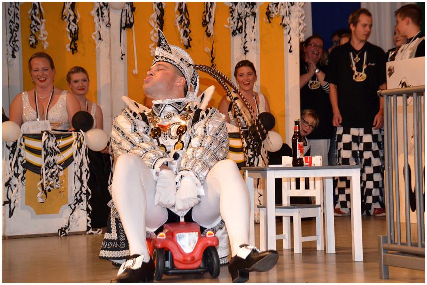 Kostuemsitzung_Aenze_17