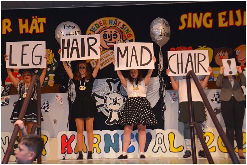 Kostuemsitzung_Aenze_31