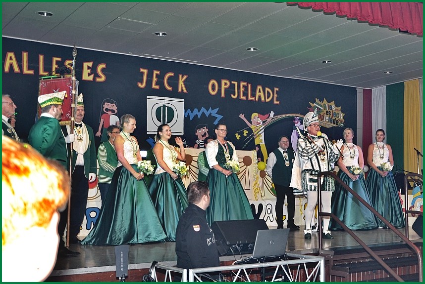 Party_Gruen_weiss_24_02