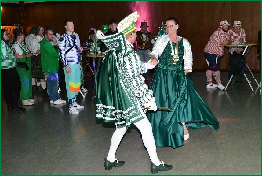 Party_Gruen_weiss_24_08