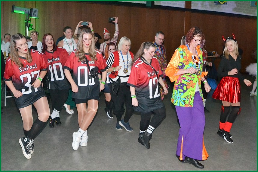 Party_Gruen_weiss_24_15