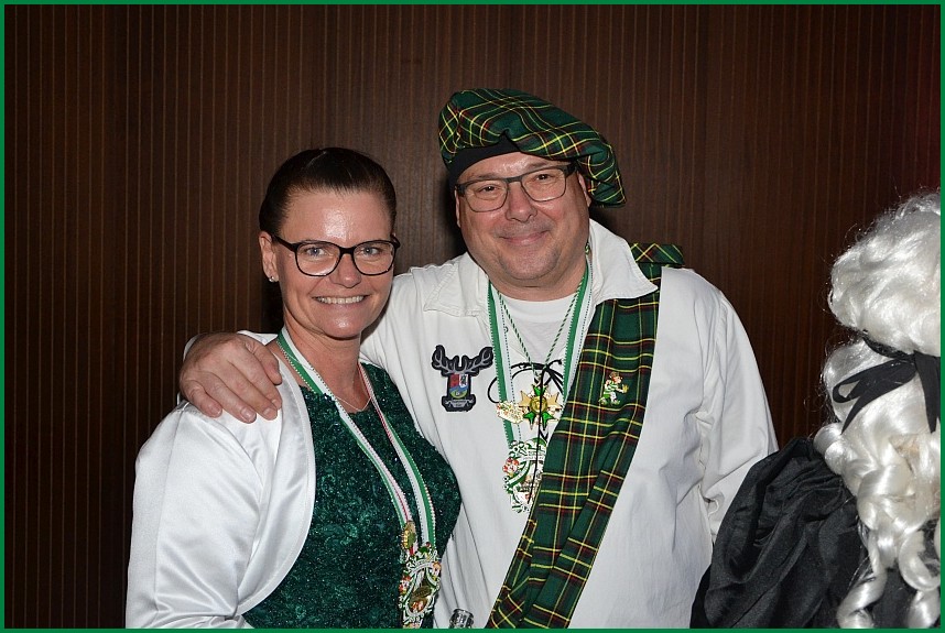 Party_Gruen_weiss_24_26