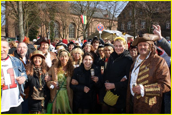 Weiberfastnacht11_55