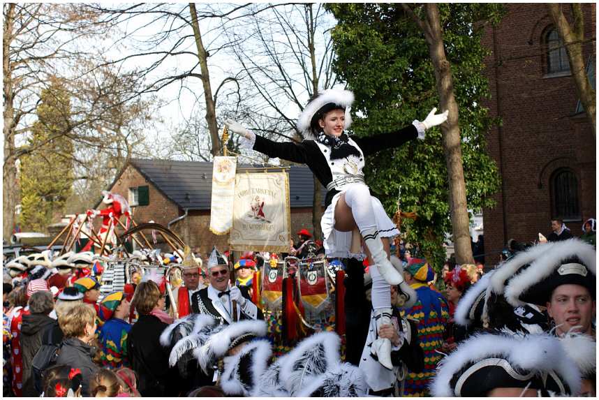 Weiberfastnacht_14_30