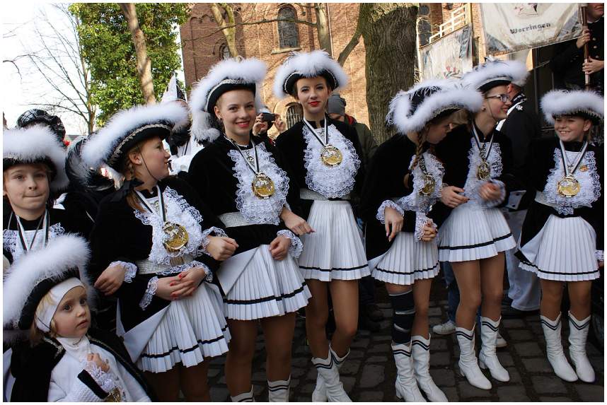 Weiberfastnacht_14_37