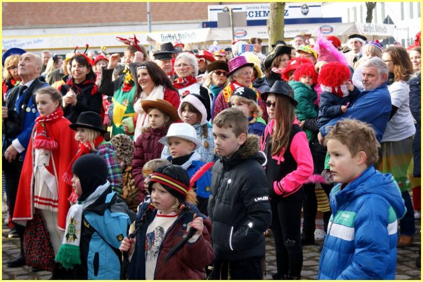 Weiberfastnacht_15_06