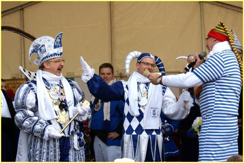 Weiberfastnacht_15_20