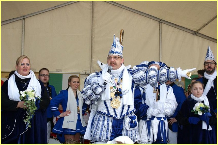 Weiberfastnacht_15_23