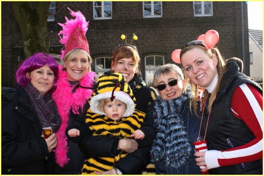 Weiberfastnacht_15_44