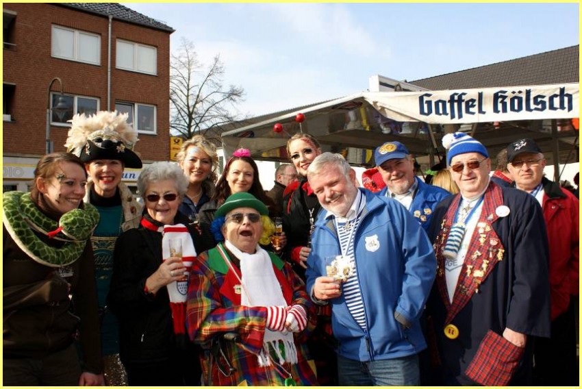 Weiberfastnacht_15_45