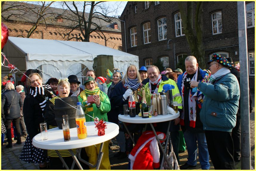 Weiberfastnacht_0218_11