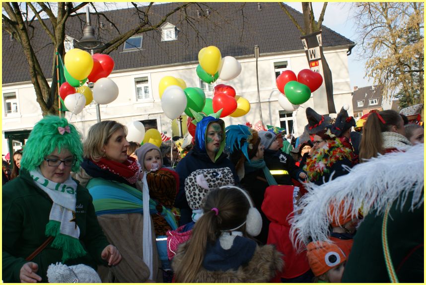 Weiberfastnacht_0218_13
