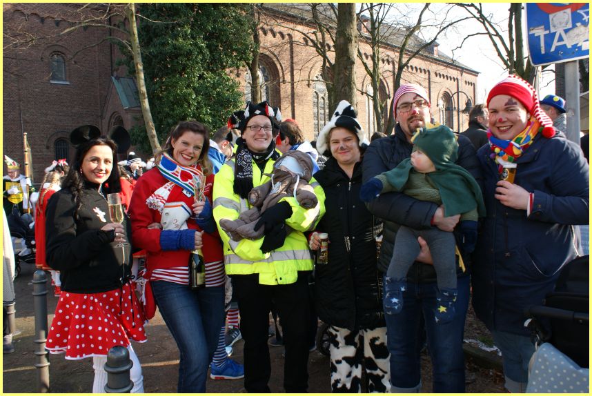 Weiberfastnacht_0218_28