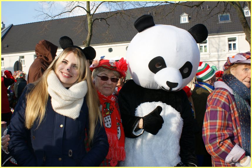 Weiberfastnacht_0218_37