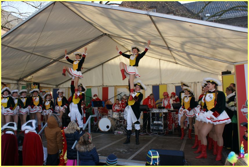 Weiberfastnacht_0218_45