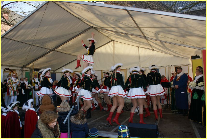 Weiberfastnacht_0218_46