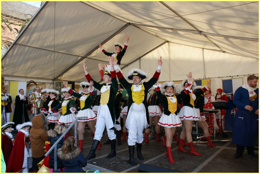 Weiberfastnacht_0218_47