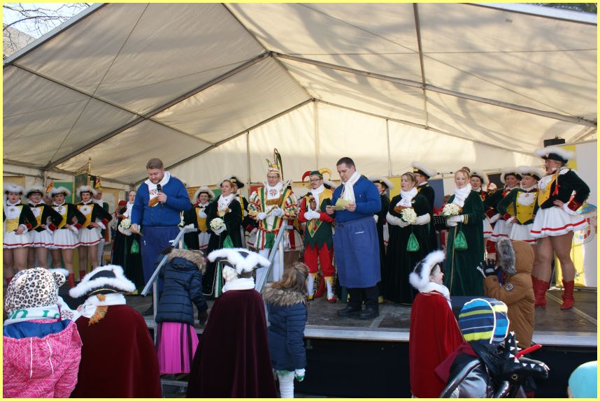 Weiberfastnacht_0218_48