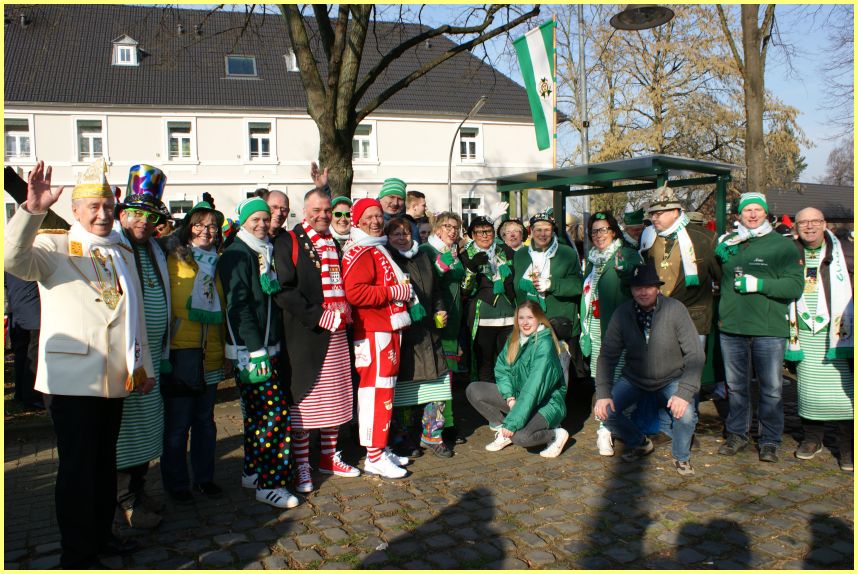 Weiberfastnacht_0218_49