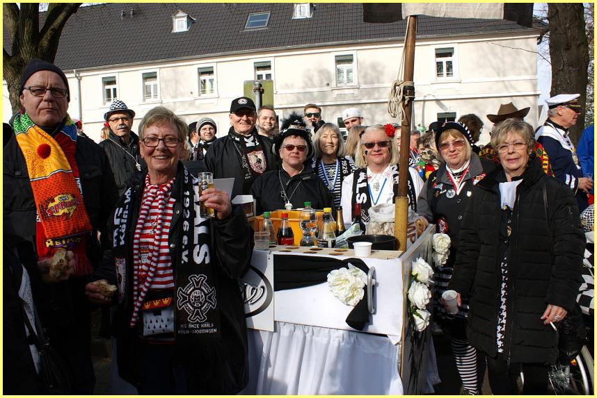 Weiberfastnacht_19_15