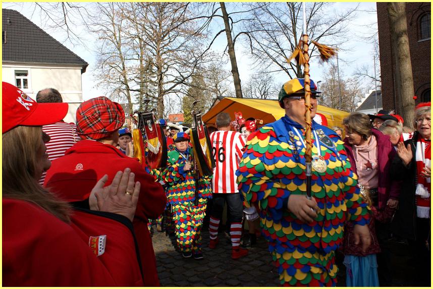 Weiberfastnacht_19_16