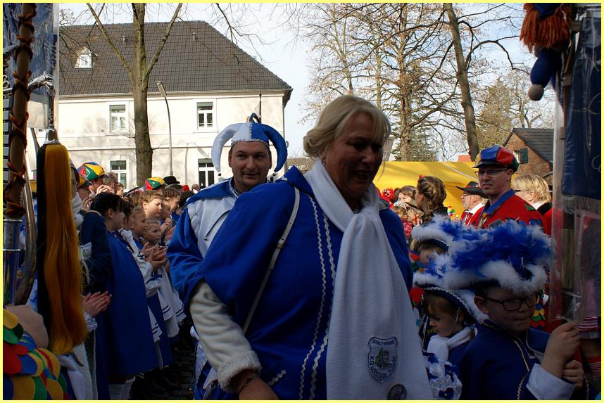 Weiberfastnacht_19_24