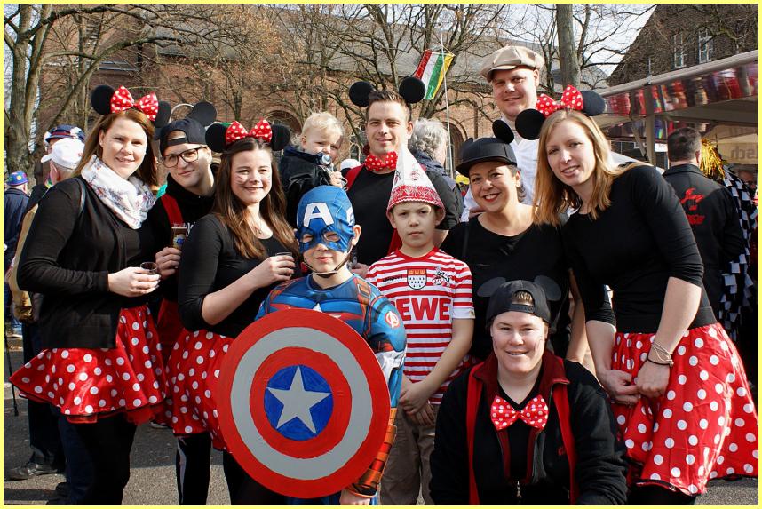 Weiberfastnacht_19_37