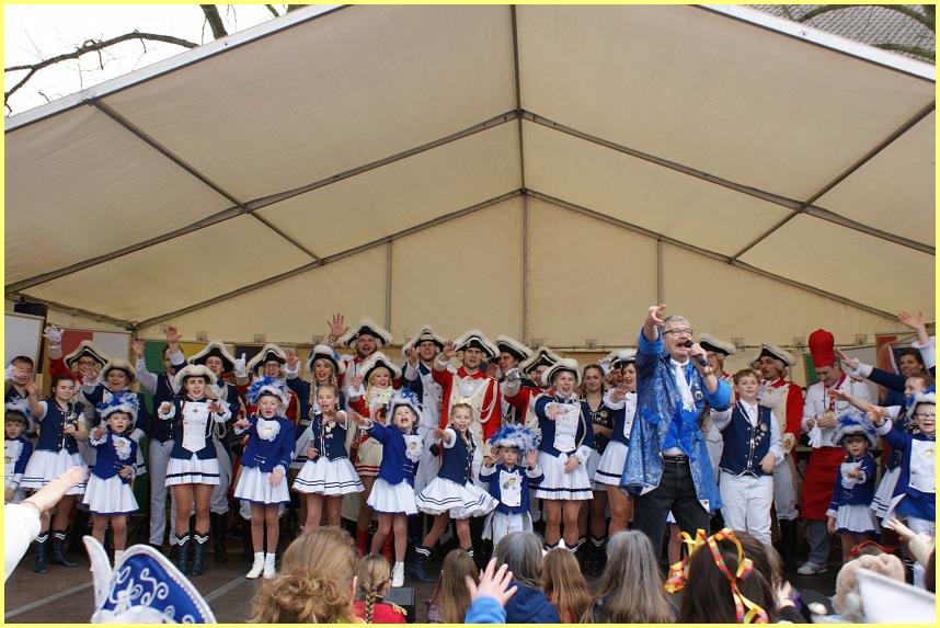 Weiberfastnacht_19_64