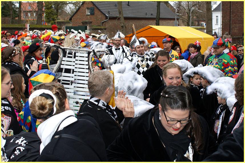 Weiberfastnacht_20_22