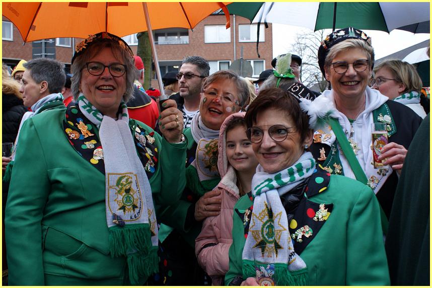 Weiberfastnacht_20_54