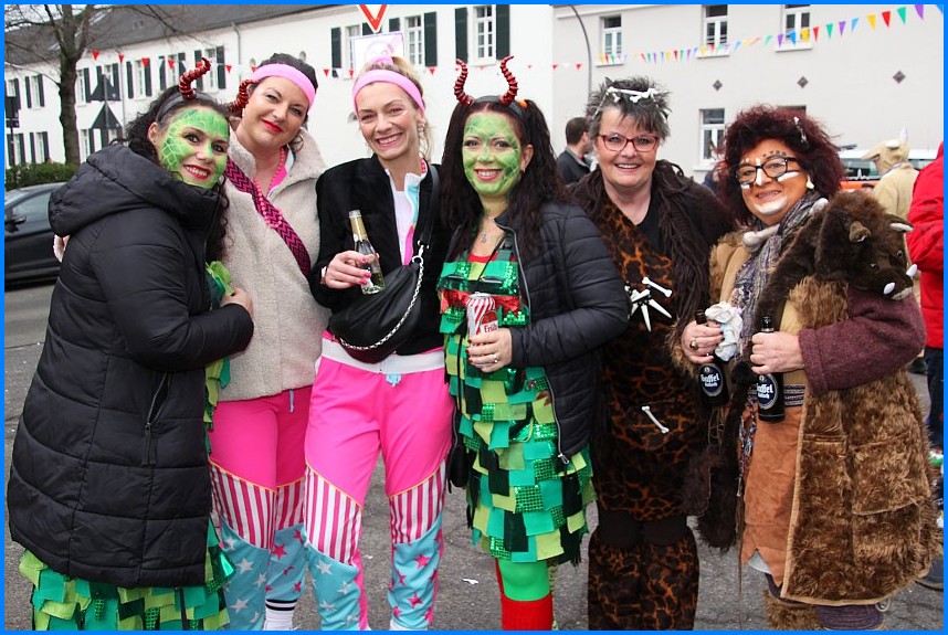 Weiberfastnacht_23_14