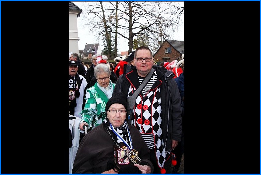 Weiberfastnacht_23_16