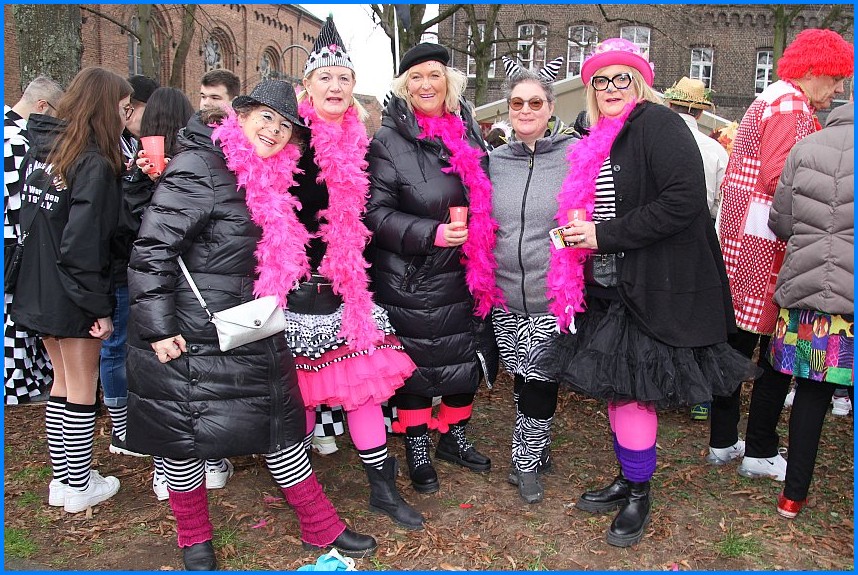 Weiberfastnacht_23_20