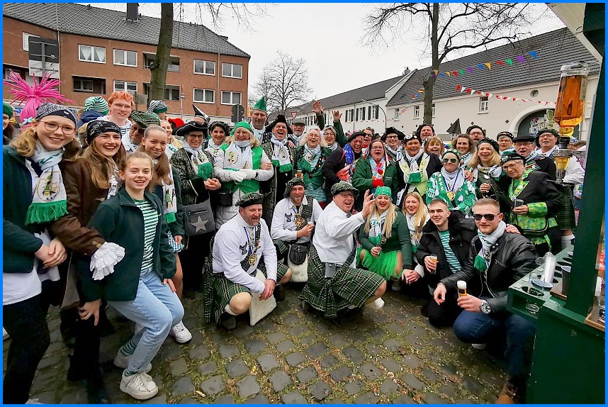 Weiberfastnacht_23_31