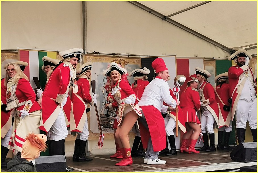 Weiberfastnacht_24_03