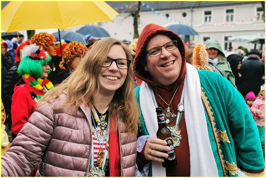 Weiberfastnacht_24_07