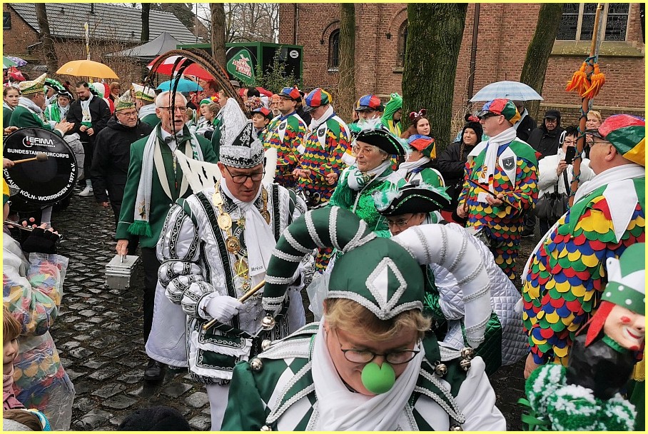 Weiberfastnacht_24_15